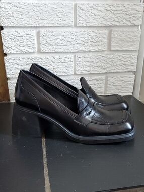 Classic Black Leather Block Heel Square Toe Loafers Sz 8.5 Whimsigoth Grunge